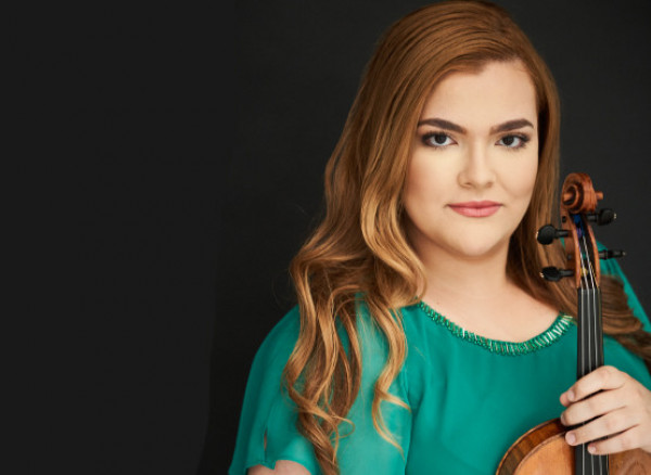 Ellinor D’Melon performs Bruch 26 februay 2022 Reading the Hexagon.jpg